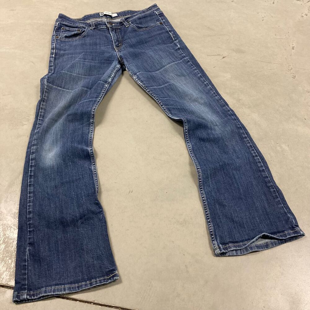 y2k Levi’s low rise bootcut Jeans 28x29